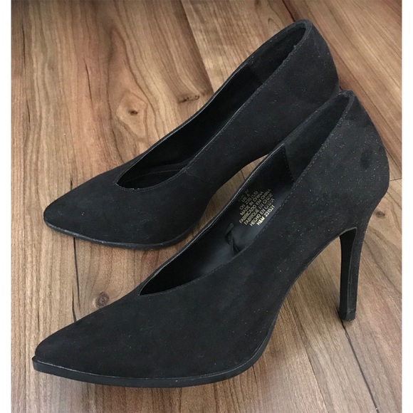 H&M- Black Heels - Picture 3 of 5